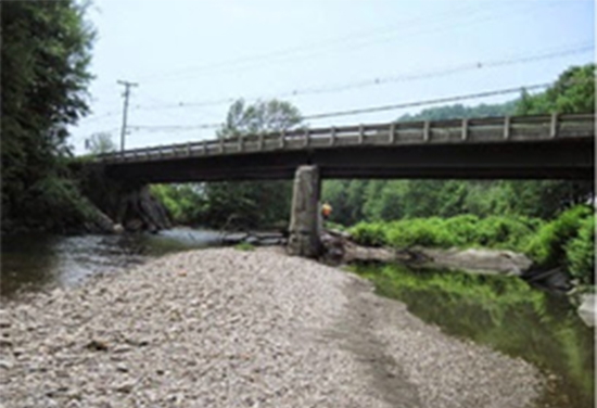 The Lareau bridge on Route 100 as seen from the Mad River.