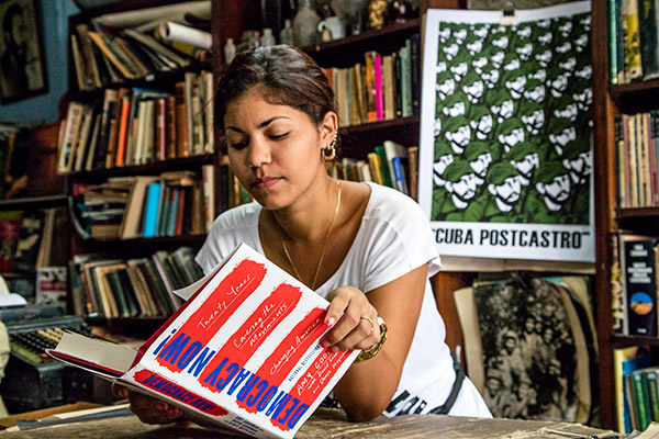 At the Victory Bookstore in Old Havana on May 3, 2016. Photo: David Garten