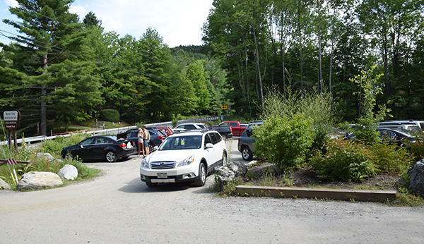 Warren Falls parking. Photo: Jeff Knight