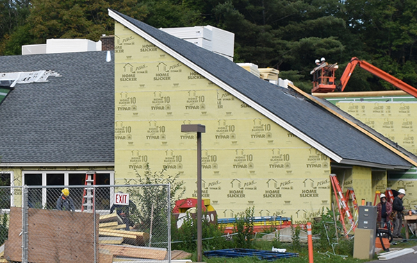 Photo of Warren student's first day, as construction continued, Wednesday, August 30. Photo: Jeff Knight