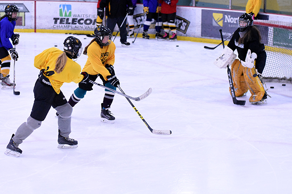 Harwood girls gear up for the 2017-18 season. Photo: Christopher Keating