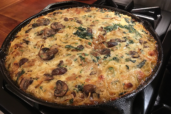 Mushroom spinach spaghetti pie