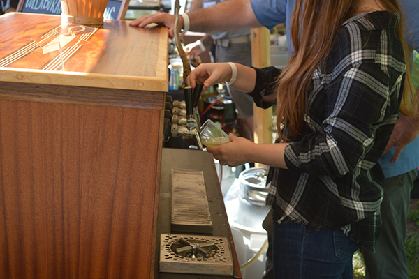 Mad River Glen Siptemberfest beer pouring