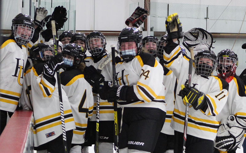 Harwood Girls' Hockey defeated Middlebury to advance in the playoffs