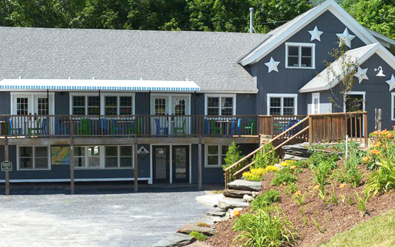 sage restaurant building in Waitsfield, VT.