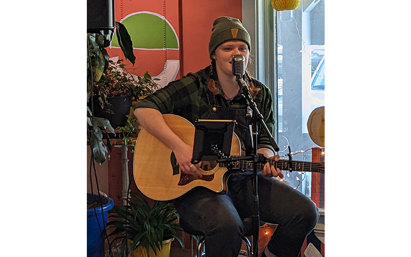 Madigan Linnane performing at Three Mountain Café in waitsfield, VT. Photo: Erika Nichols-Frazer