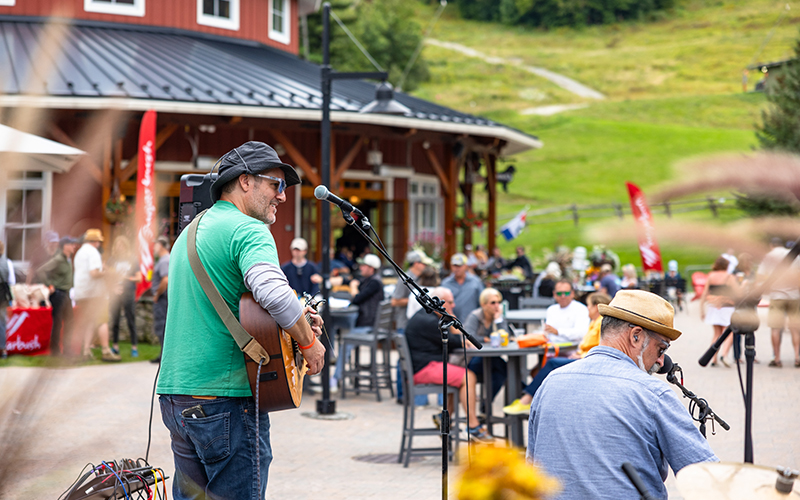 Outpour ‘23 at Sugarbush was a success. All combined between ticket sales, raffle sales, dona¬tions, and a portion of food and beverage proceeds, organizers raised $12,243 for the Vermont Community Foundation’s Flood Response and Recovery Fund. The event was held on Sunday, September 17, at Sugarbush’s Lincoln Peak. Photo: Corinne Chiarchiaro