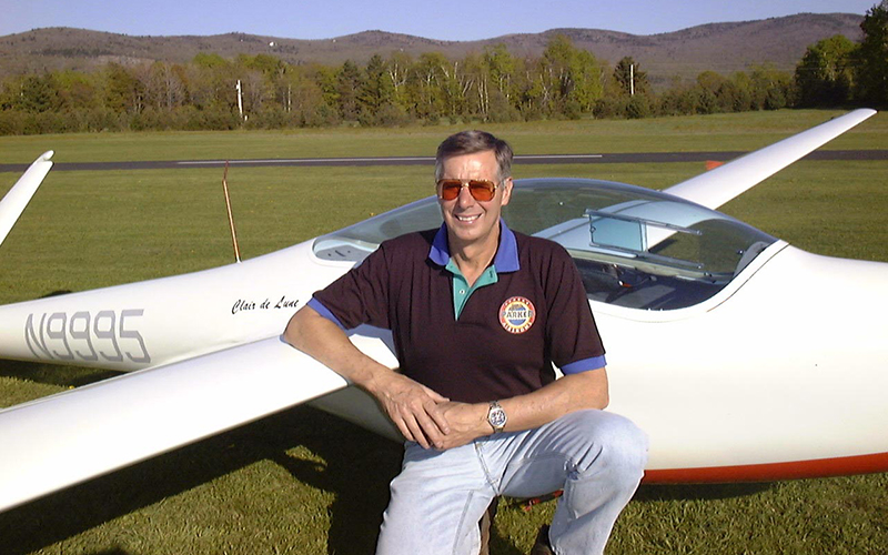 Jim Parker with his glider in Warren, VT.