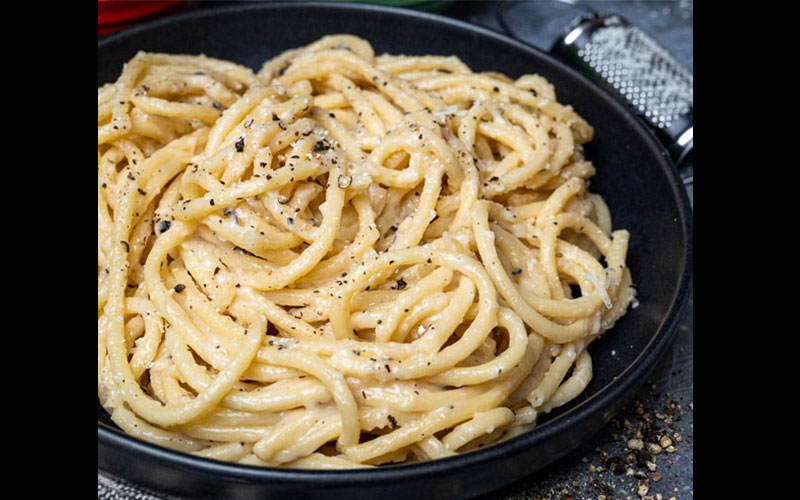 Bucatini Cacio e Pepe