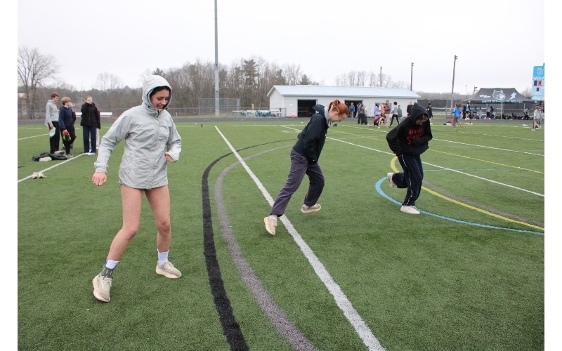 5552HUTrack   Lessa Julia Dahlia dancing1