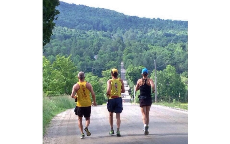 Three runners Common Road