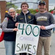 Andrews notches 400 career saves