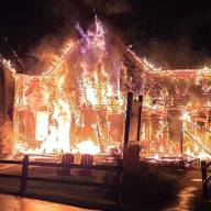Fire destroys Hogan’s Pub at Sugarbush Golf Course in Warren
